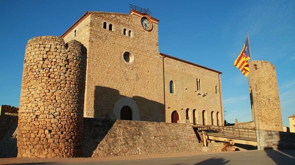 Bellcaire d’Empordà i el castell dels comtes d’Empúries