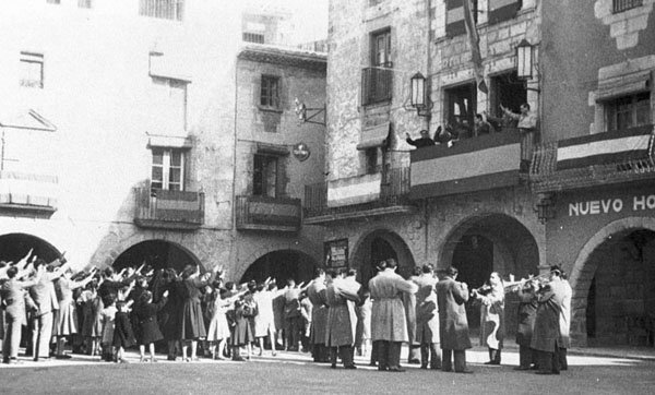 Cantan Cara al Sol cara al sol