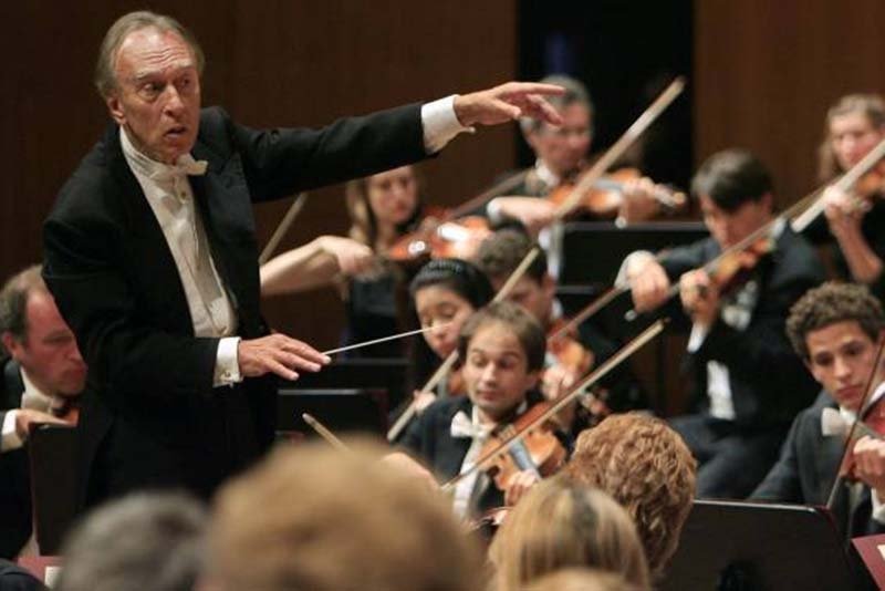 Tots d’acord, tots alhora