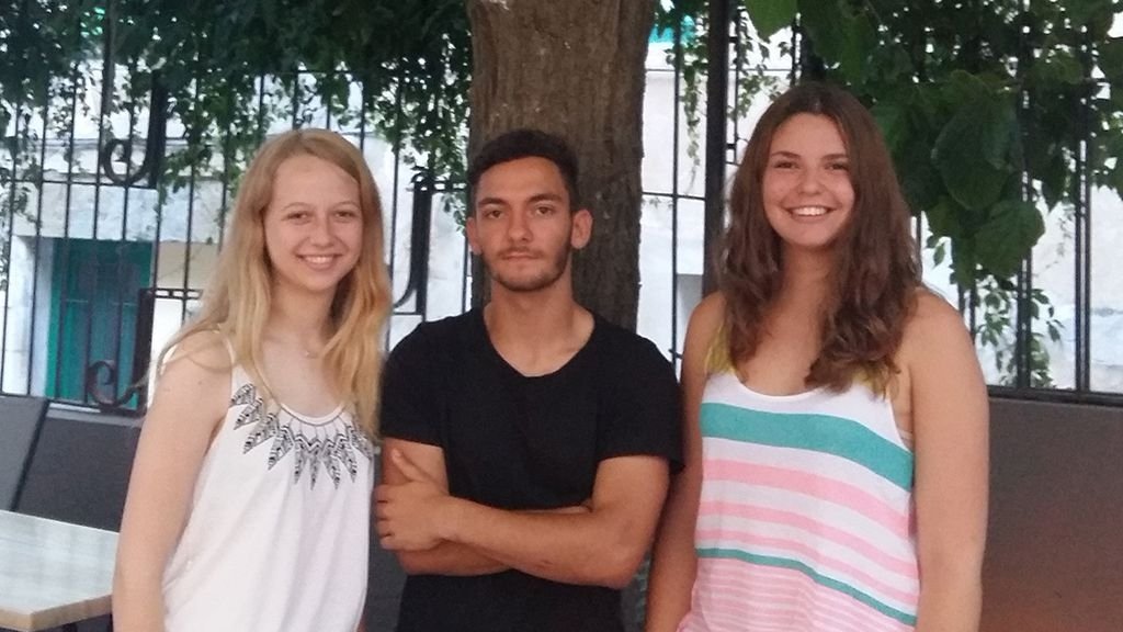 Els nostres joves apadrinen avis