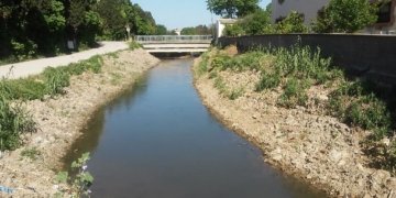 Obrir Torroella al riu