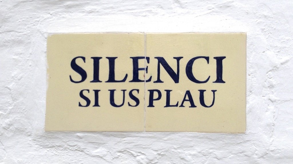 Silenci, si us plau