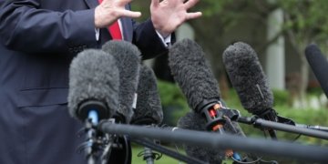 La normalització de la postveritat