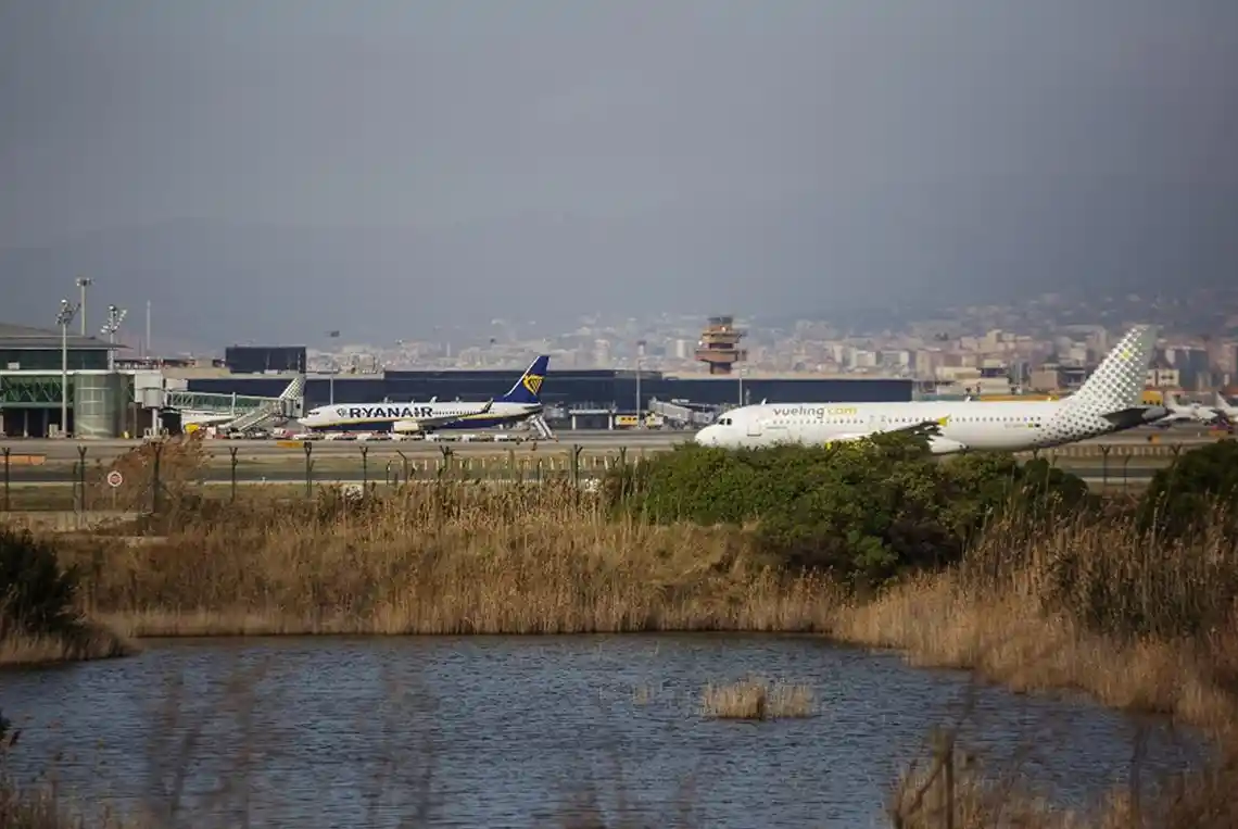 La transició ecològica s’estavella a l’aeroport
