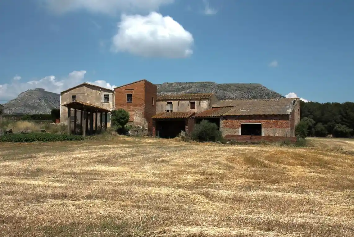 El mas Cassà i el tramvia del Baix Empordà